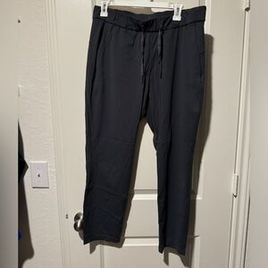 Lululemon Cropped Athletic Pants